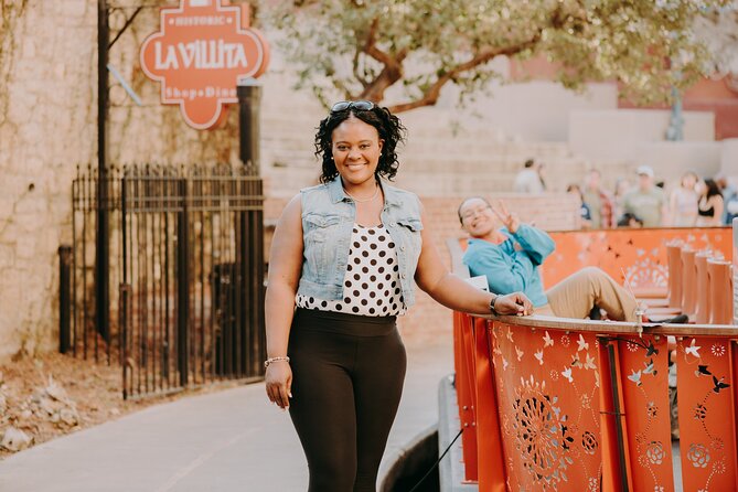 Private Professional Vacation Photoshoot in San Antonio - Exploring Photogenic Monuments