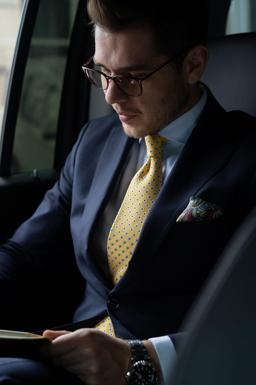Private Round-trip Transfer: From Heathrow Airport ↔ Watford - Pickup and Drop-off