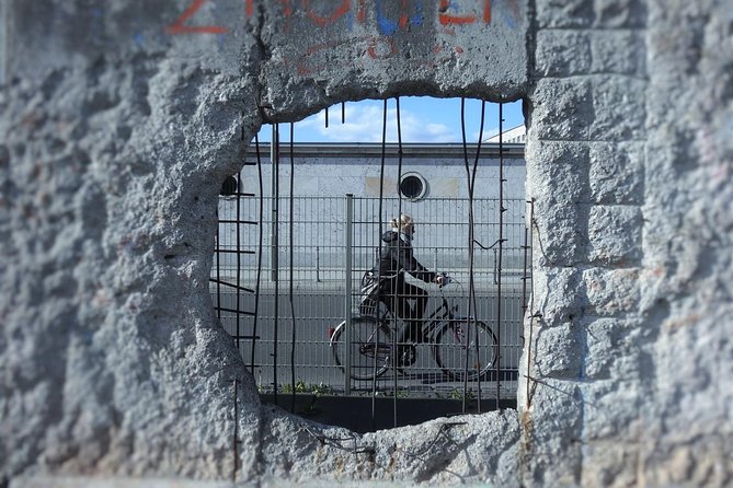 Private Tour: Behind the Berlin Wall & Berlin in the Cold War - Meeting and Pickup Information