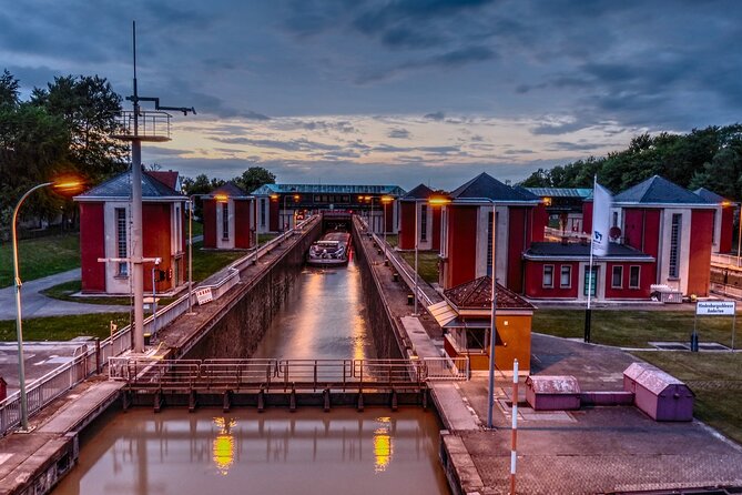 Private Transfer From Amsterdam to Hannover, 2h Stop in Munster - What to Expect