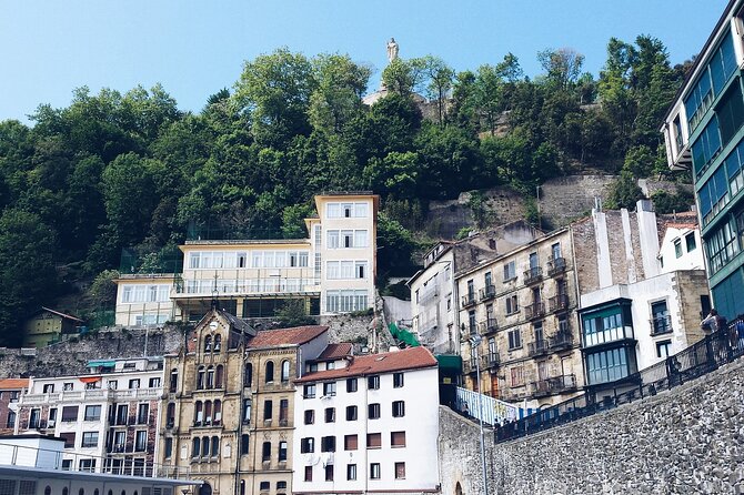 Private Transfer From Bordeaux To San Sebastian, Stop in Hendaye - Qualified Local Driver and Vehicle