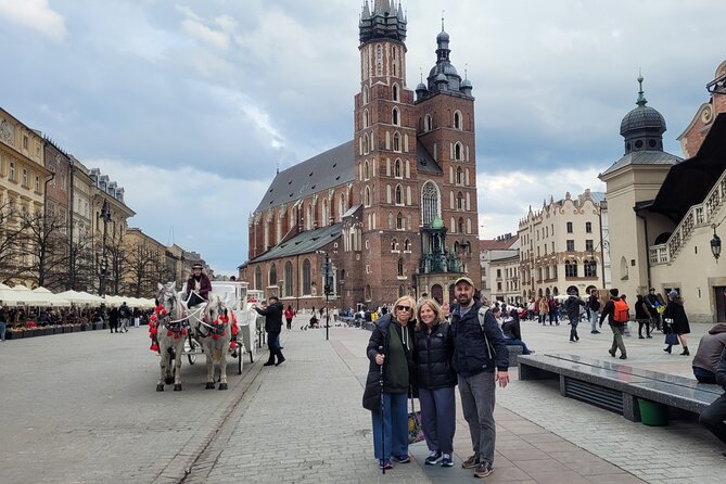Private Transfer From Katowice Pyrzowice Airport to Krakow - Gratuities and Flexibility
