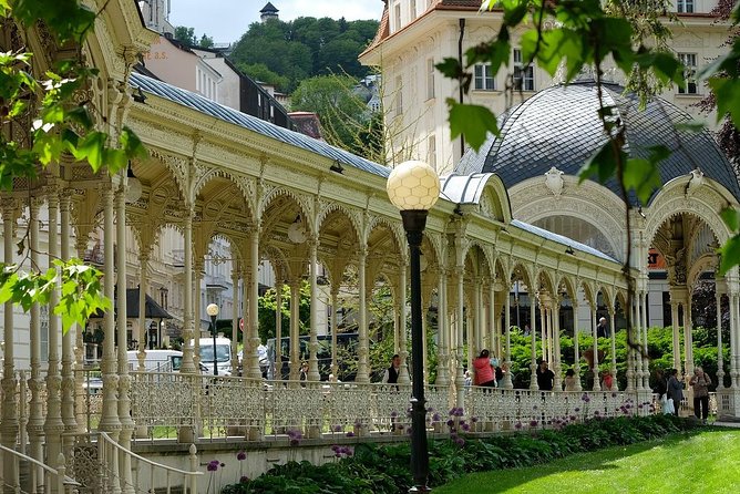 Private Transfer From Prague to Karlovy Vary, English-Speaking Driver - Pickup and Drop-off