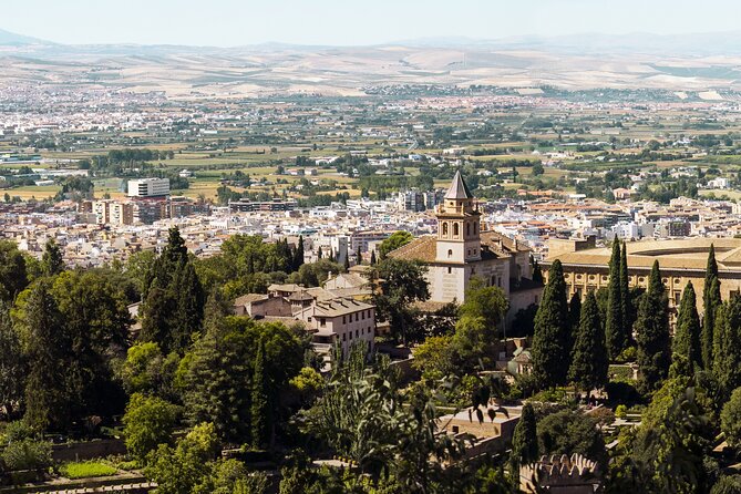 Private Transfer From/To Seville To/From Malaga & Stop Alhambra - Tour Duration and Group Size