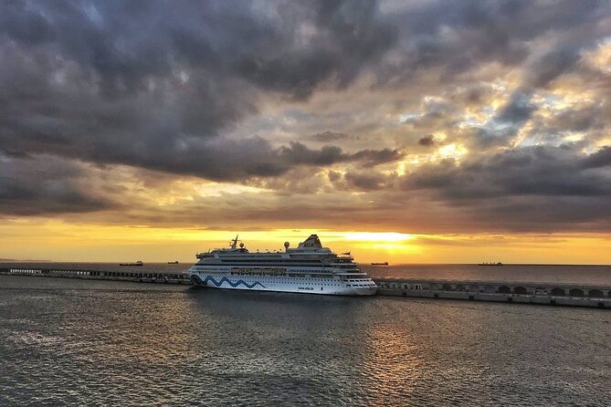 Private Transfer Tarragona Port to Barcelona/Hotels - Ask Away