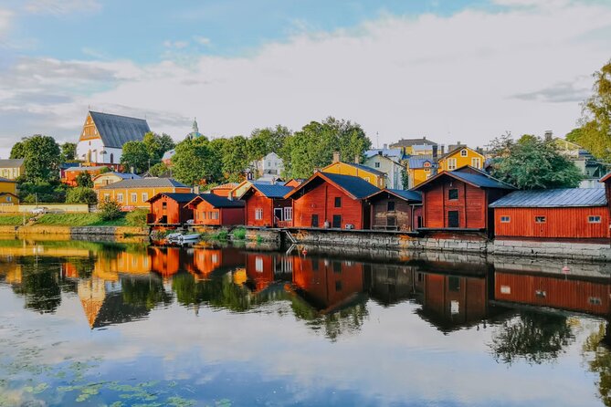Romance in Porvoo - Walking Tour - Capturing the Essence of Porvoos Romance