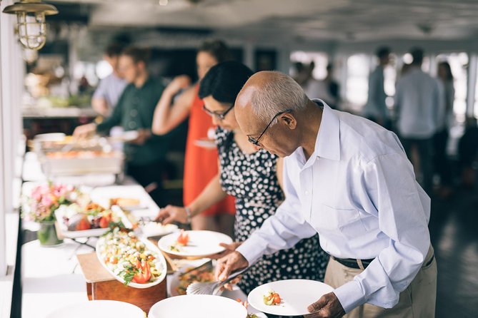San Francisco Signature Lunch Cruise - Exploring the San Francisco Bay