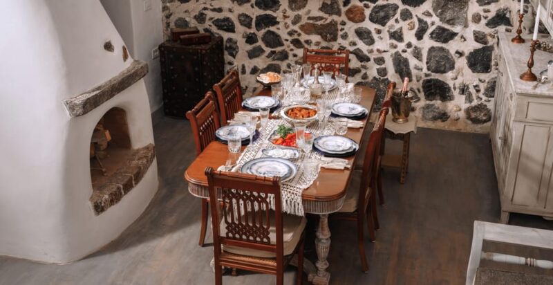 Santorini: Create & Exhibit Your Art at Santa Croce Villa - Cultural Events and Exhibitions