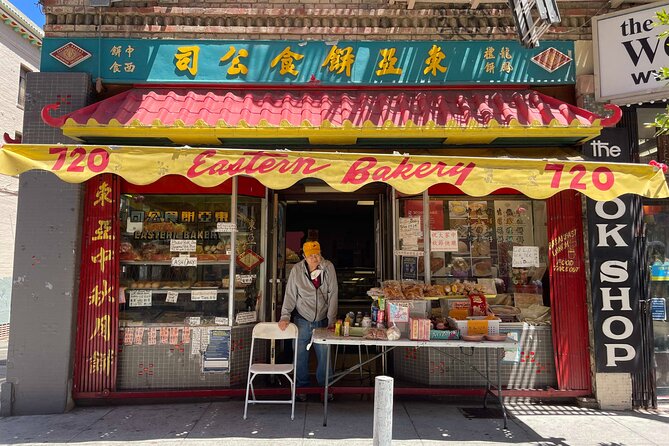 Self Guided Chinatown Tour: Food, History and Culture - Navigating the Bustling Streets of Chinatown
