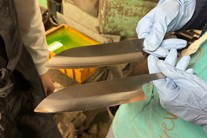 Sharpening Your Knife at a Sharpeners Factory in Osaka - Discovering the Secrets of Osakas Sharpeners