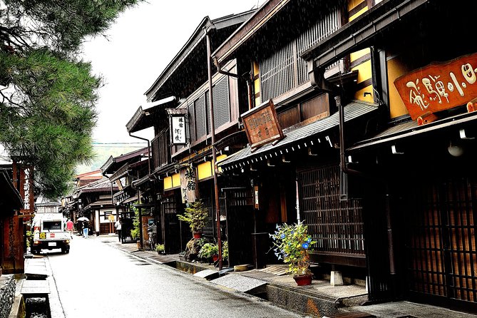 Shirakawago and Hida Takayama Day Trip From Nagoya - Transportation and Meeting Point