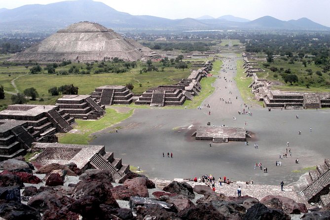Small VIP Group: Teotihuacan Pyramids and Shrine of Guadalupe With Lunch - Highlights of Teotihuacan