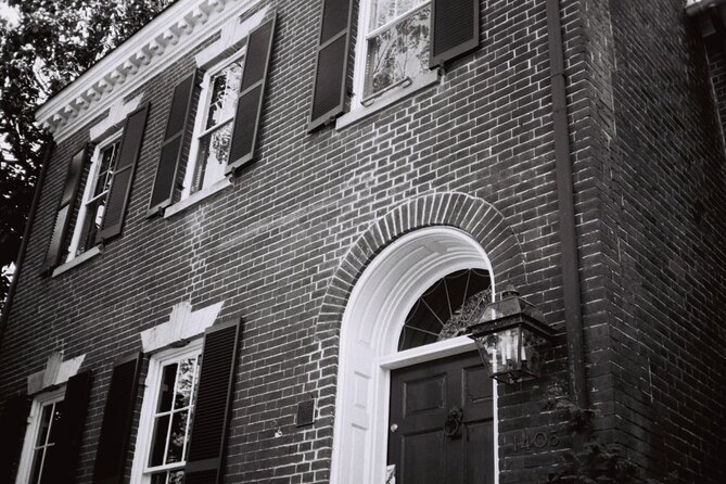 Socialites and Spies of Georgetown Walking Tour - Landmarks That Shaped Georgetowns Legacy