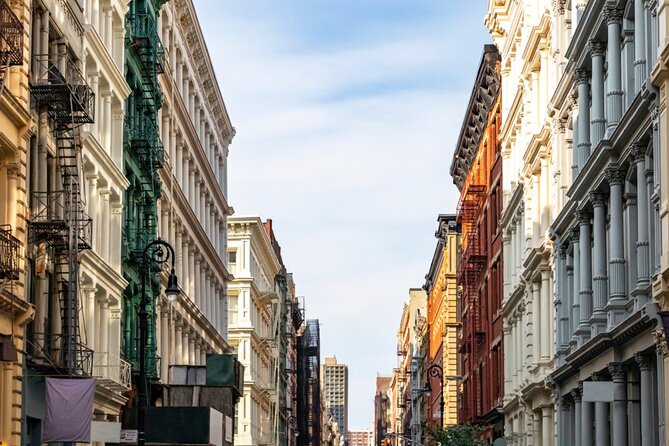 SoHo Highlights in New York Tour and Exploration Game - Accessibility and Participation
