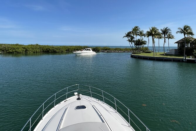 The BIG Sundancer Rental in Miami Beach - Exceptional Service and Highlights