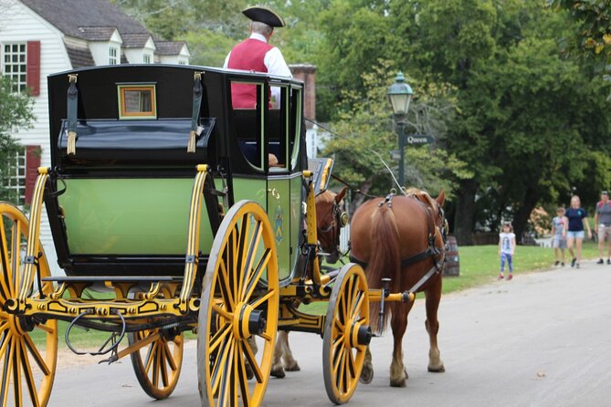 The Romantic Side of Williamsburg – Walking Tour - Taking in the 18th-Century Ambiance