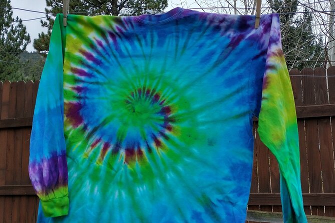 Tie-Dye Art Class in Estes Park - Meeting Information and Transportation