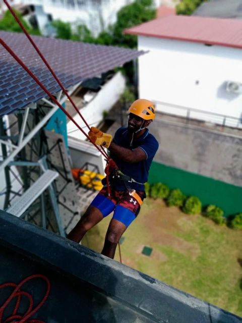 Tower Rapelling in Colombo - Inclusions and Requirements