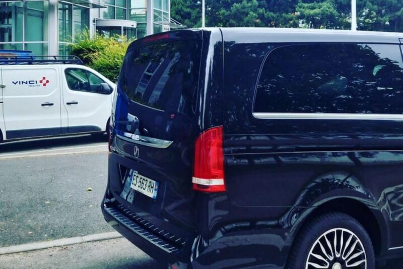Travel Privately to Paris and Paris CDG and Orly Airports - Wheelchair Accessibility