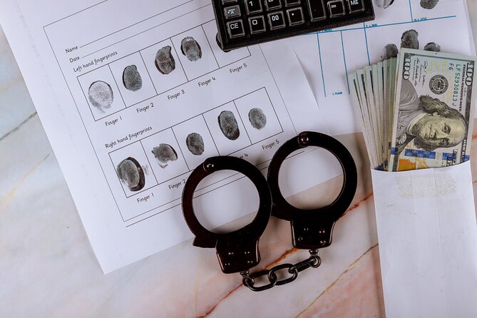 True Crime Pub Crawl in New Orleans - Exceptional Tour Guides and Interactive Storytelling