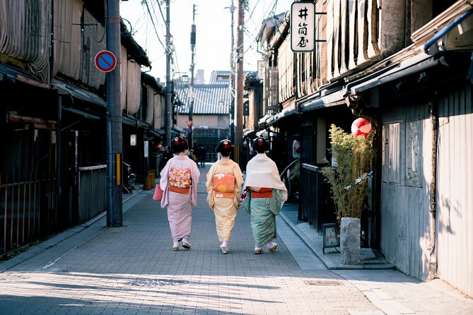 Ultimate Kyoto Gion Walk: Kiyomizudera, Geisha & Yasaka Shrine
