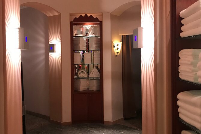 VIP 60 Minute Body Massage W/ Hot Stones - Gratuity and Upselling