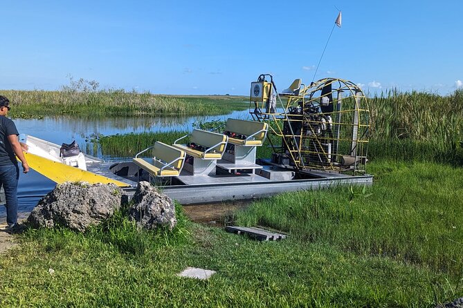 Visit the Everglades in French With Transfer and 1 Hour 30 Minutes Airboat - Inclusions of the Tour Package