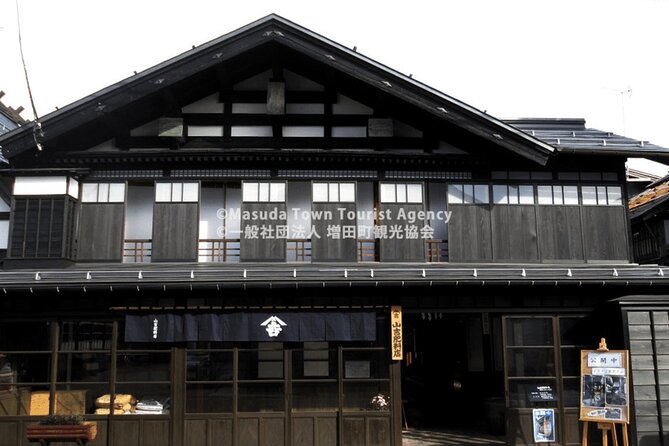 Walking Tour of Wealthy Merchants Storehouses in Akita - Additional Information
