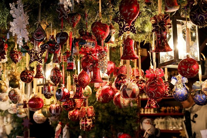 Winter Wonderland Walk: Buffalo's Festive Highlights - Special Offers and Guarantees