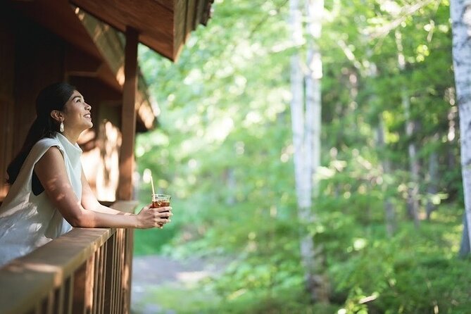 Wood Burning Sauna With Bus Dwelling Aesthetic - Sauna Experience
