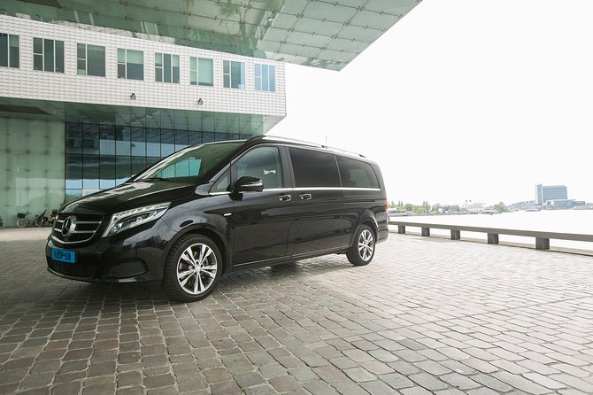 1-15 Persons Taxi or Bus Transfer Amsterdam Airport to Leiden - Vehicle Capacity and Luggage