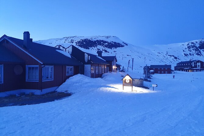 1 Day Snowcoach and Snowshoe Adventure in Jotunheimen - Snowshoe Excursion