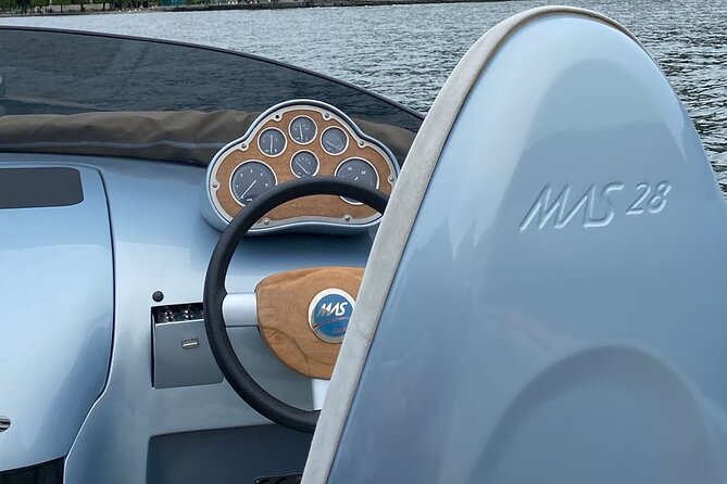 1 Hour by Classic Speedboat on Lake Como - Booking Information