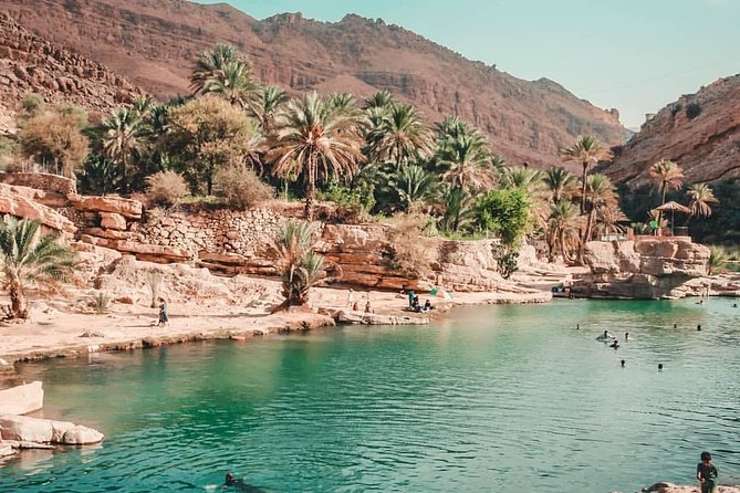 11 Days Tour Muscat and Salalah - Pickup and Transportation