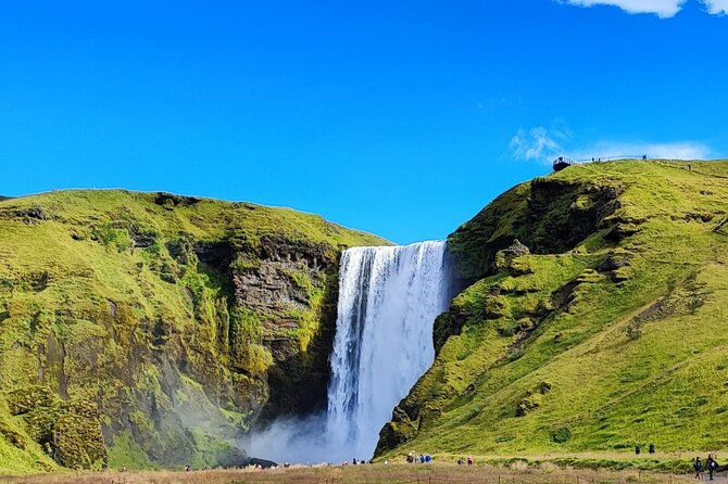 2-Day Southern Iceland, Glacier Lagoon and Diamond Beach Tour - Sailing on the Amphibian Boat