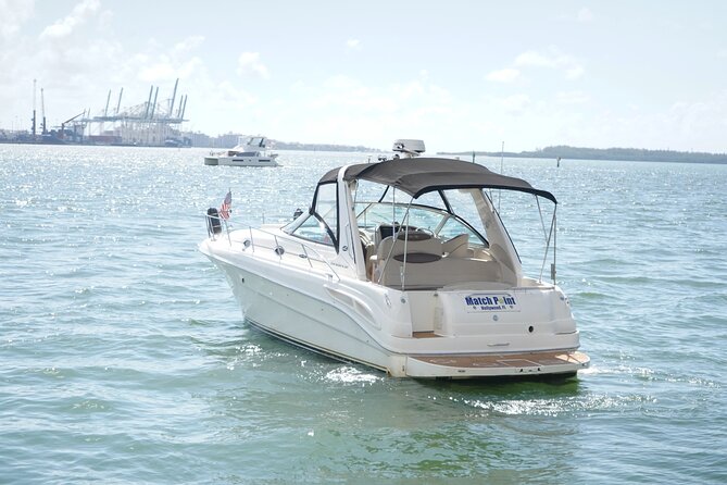 2 Hour Serenity and Scenic Yacht Tour With Champagne - Exploring the Serene Miami Waterways