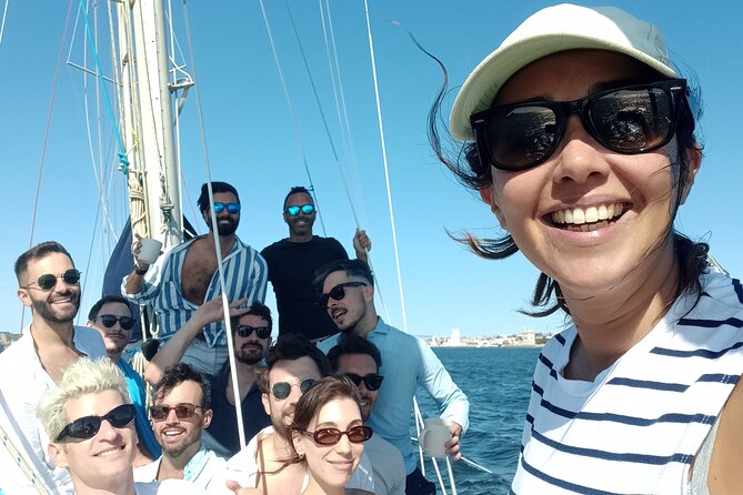 2 Hours Private Sailing in Lisbon - Navigating the Calm Waters