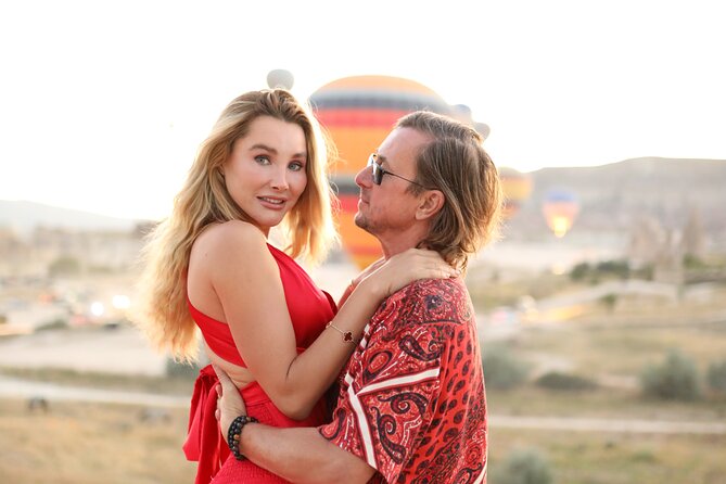 2 Hours Professional Photoshoot With Flying Dress in Cappadocia - Capturing the Moment