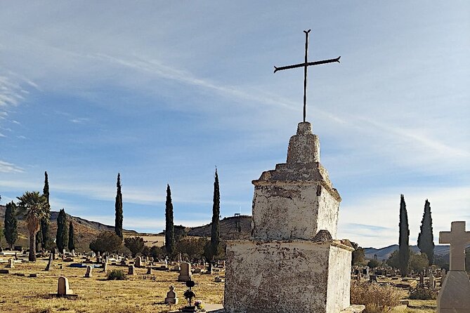 3-Hour Tour - Mountaintop, Old Bisbee, Open Pits, & Lowell - Charming Lowell District Tour