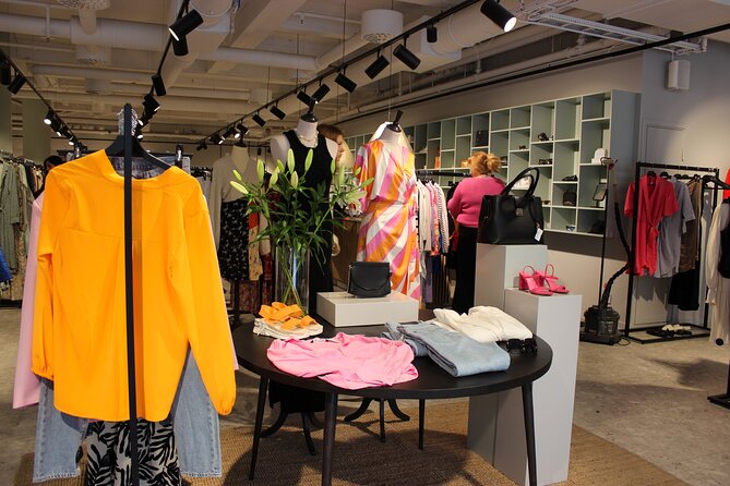 3 Hours Guided Shopping Tour in Stockholm Thrifting Stores - Customer Reviews and Experiences