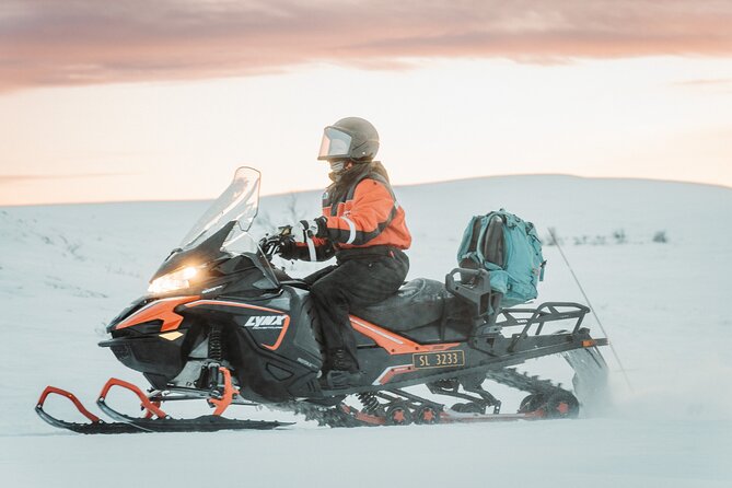 4 Hour Guided Snowmobile Evening Trip in Finnmarksvidda - Group Size and Capacity