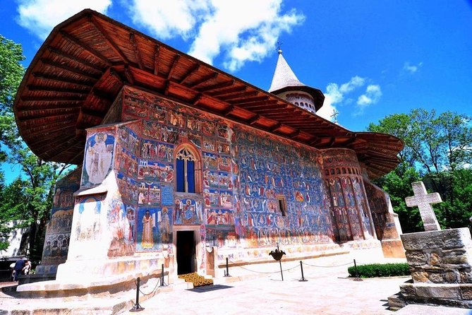 5 Day Medieval Transylvania and Unesco Painted Monateries - Participant Requirements