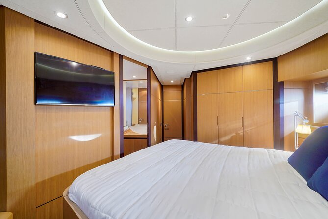 94 FT Private Yacht Party With Night Club - Inclusions and Accessibility Features