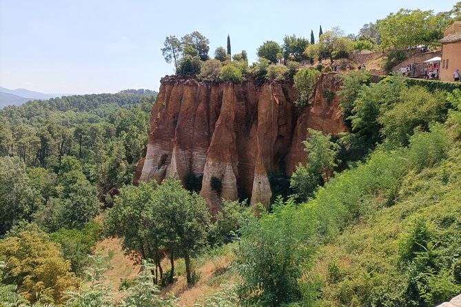 A Journey Through Provences Hidden Gems Luberon Villages - Savoring the Culinary Delights of Provence