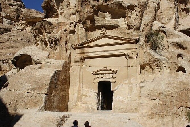 Active Aqaba Private Transfer From to Amman or Airport or Dead Sea - Booking Process and Tips