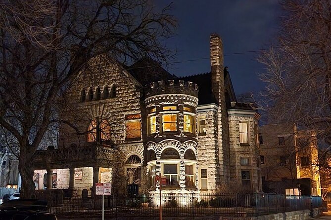 All-Inclusive Twilight Ghost Tour With a Boozy Twist - Exploring the Haunted Hotspots