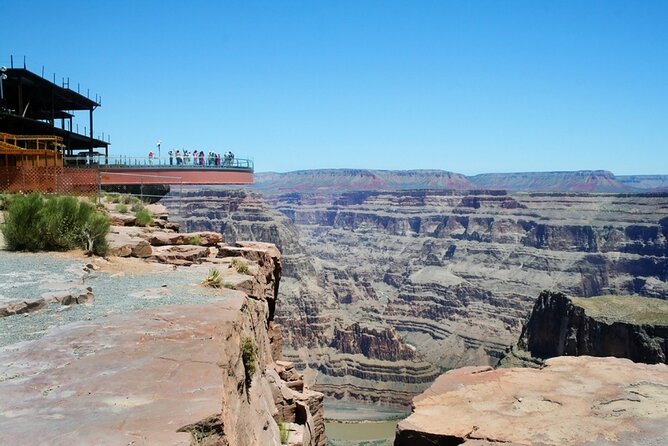 Audio Driving Tour: Grand Canyon West, Hoover Dam Red Rock Canyon - Exploring Grand Canyon West