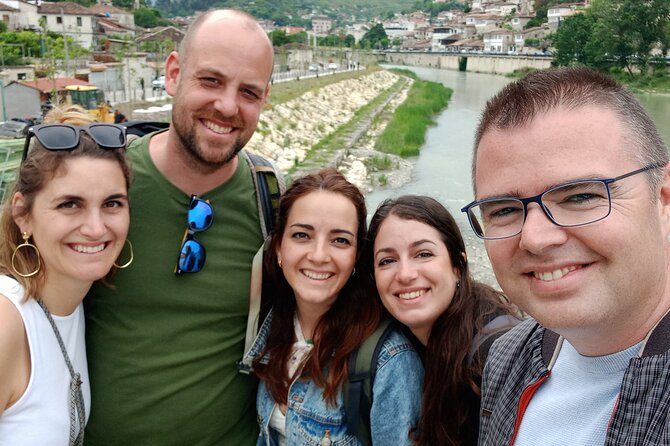 Berat Half Day Walking Tour in Spanish - Taking in the Local Culture and Traditions