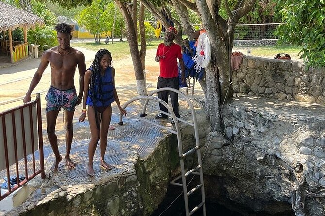 Blue Hole Mineral Spring, Rick's Cafe & 7 Miles Beach Guided Tour - Weather Considerations