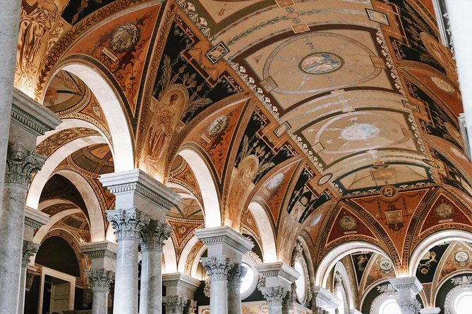 Capitol Hill, Supreme Court & Library of Congress Exclusive Tour - Exploring the Supreme Court
